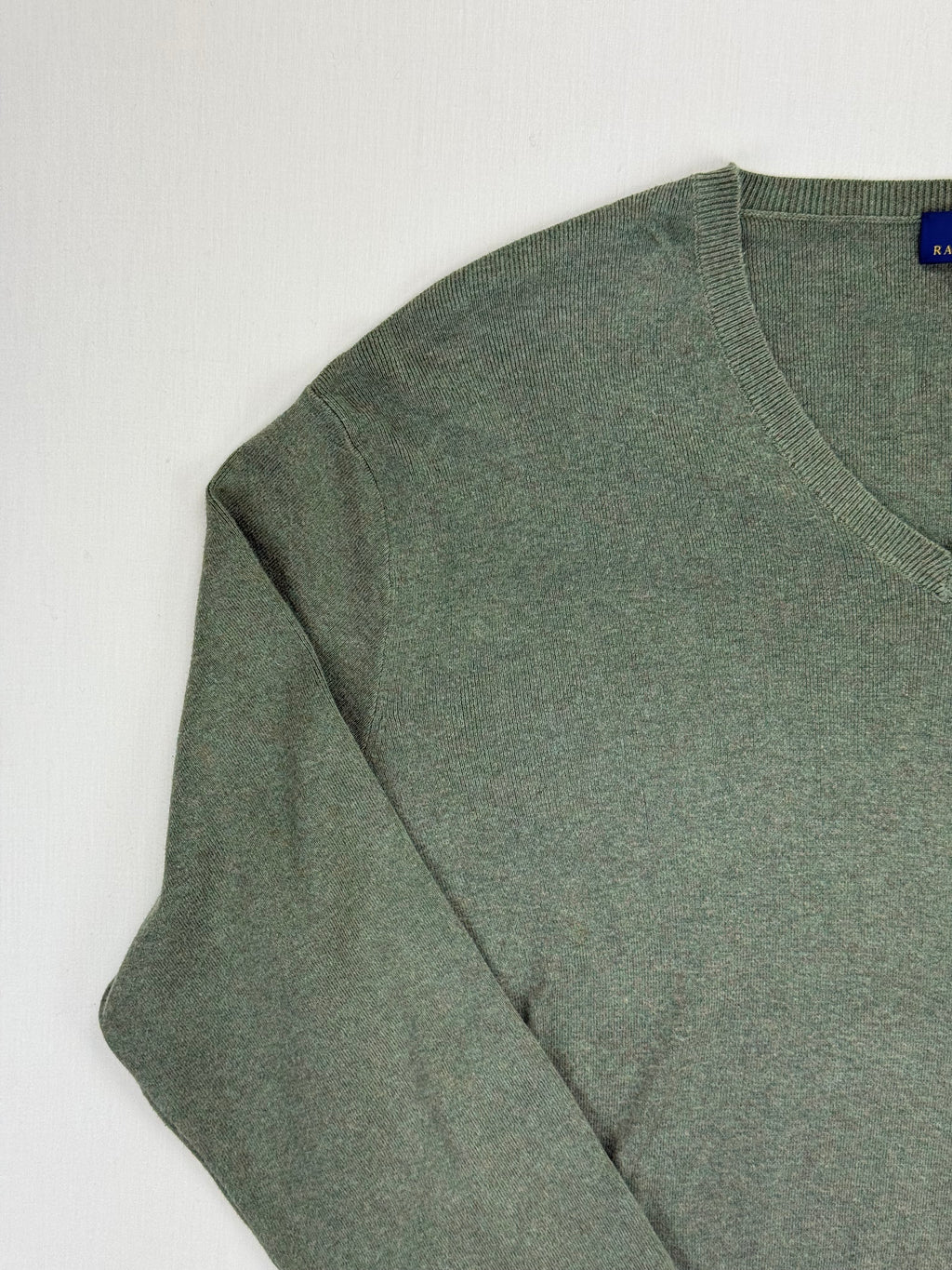 V-neck and shoulder detail